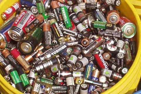 ㊣信州西附近回收动力电池☯磷酸电池多少钱一斤回收☯电动车电池回收价格